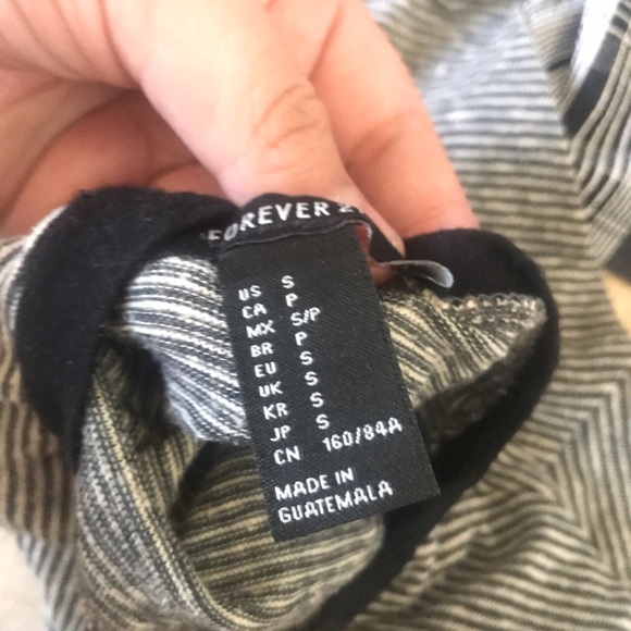 Grey bundle of crop tops 90s - Picture 2 of 4